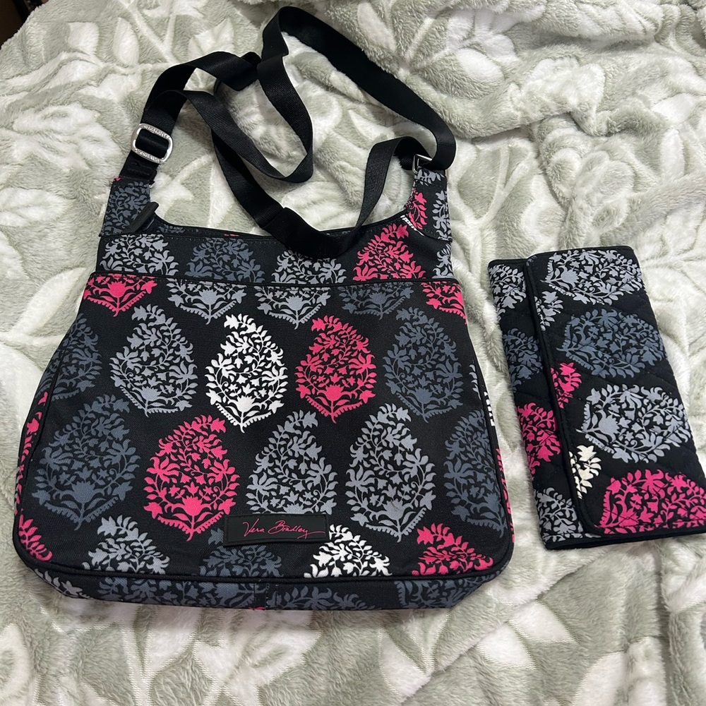 Vera Bradley crossbody with matching wallet
